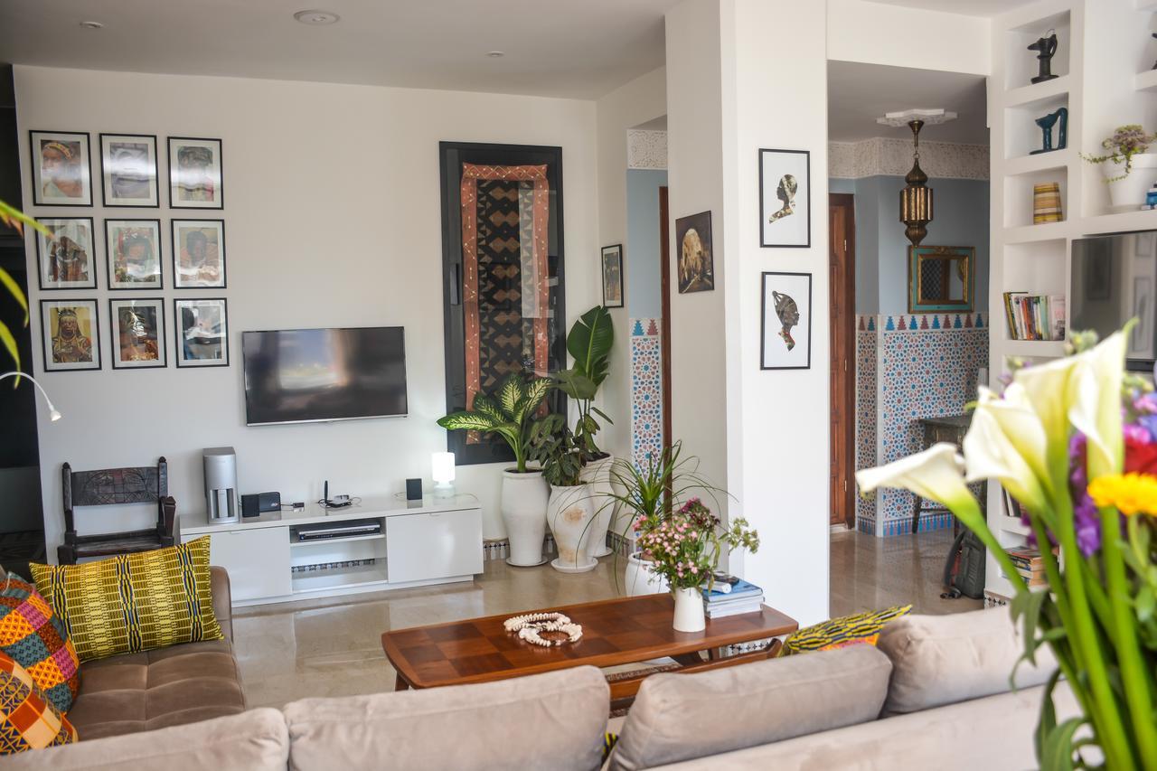 Appartement moderne moroccan/African décoration Casablanca Extérieur photo